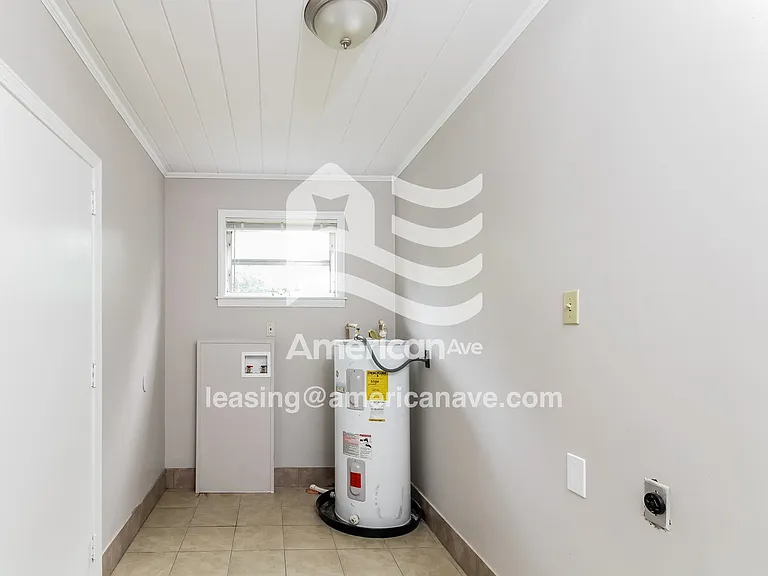 5140_013_laundry_room_12841716.jpg
