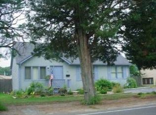 404 Buttonwoods Ave, Warwick, RI 02886