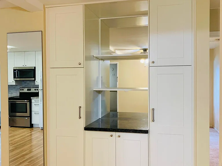 Dining area storage and display