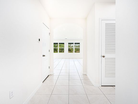2nd image of 289 Sunset Point Dr