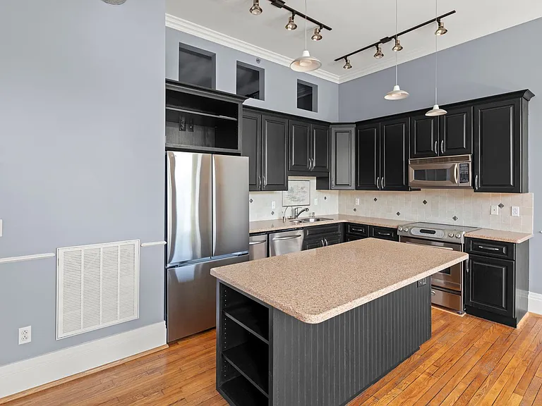 52 Biltmore Ave #203 — Photo 12