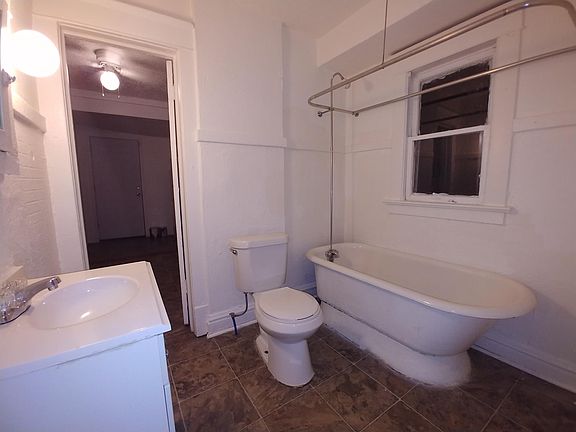2nd image of 6128 Walrond Ave