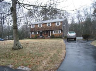 7 Wayside Dr, Mansfield, MA 02048