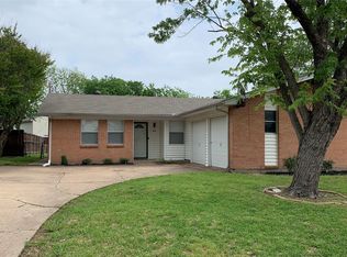909 Memorial Dr, Wylie, TX 75098