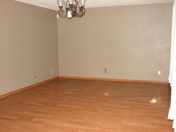 5th image of 3650 E Northbrook Blvd