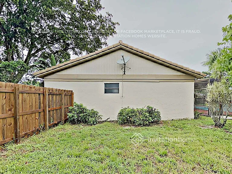 11364 Fairfield Ct — Photo 17