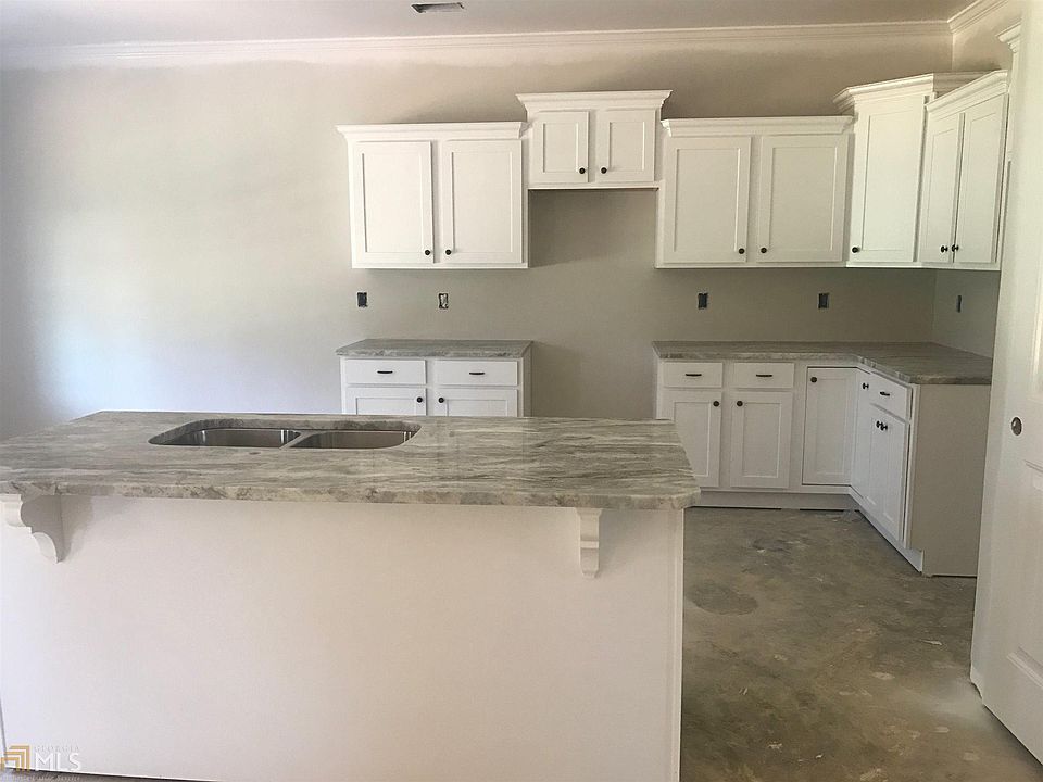 2nd image of 209 Hunts Landing Dr