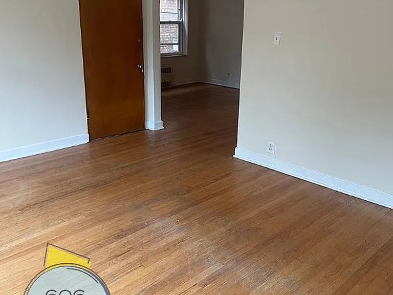 1645 Gunderson Ave, Berwyn! — Photo 3