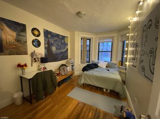 40 Queensberry St, Boston, MA 02215