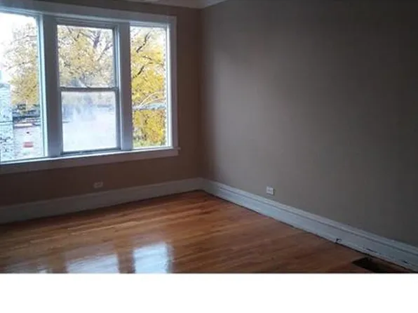 4815 W Bloomingdale Ave APT 2F, Chicago, IL 60639