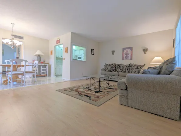 113 E Waltham E, West Palm Beach, FL 33417