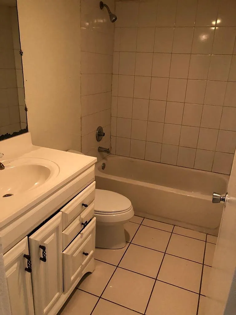 2 bed, 1.0 bath, 800 sqft, $1,495 — Photo 3