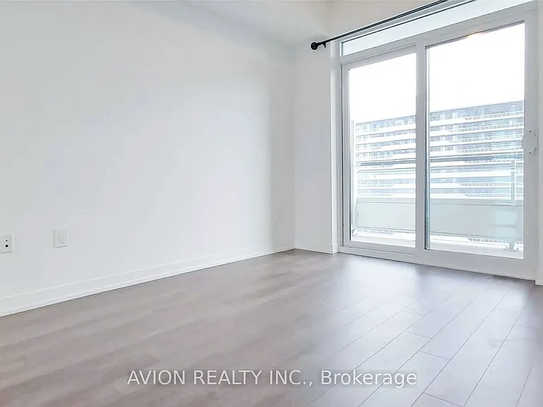 2560 Eglinton Ave W #1504 — Photo 7