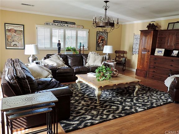 5th image of 8142 Davista Dr