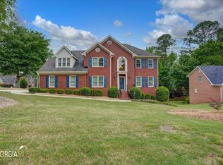 5051 Oak Tree Ln, Stone Mountain, GA 30087