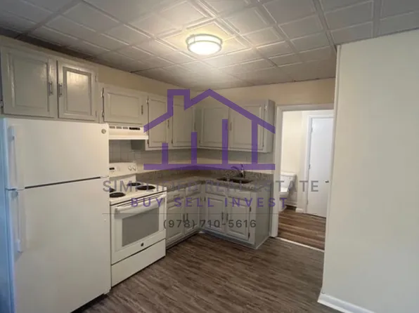 55 Green St #6, Gardner, MA 01440