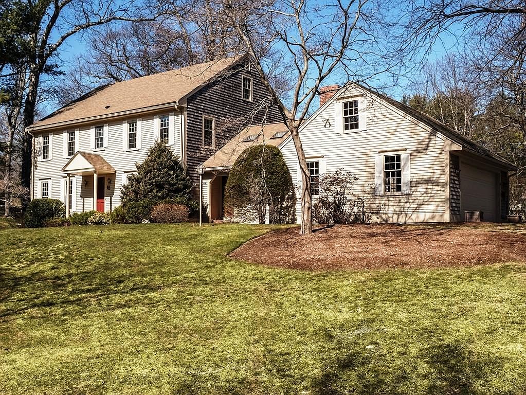 18 Old Coach Rd, Cohasset, MA 02025 | Zillow