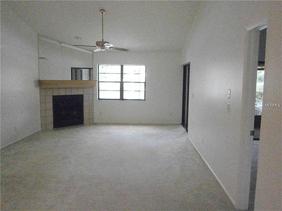 4th image of 3456 Hillmoor Dr