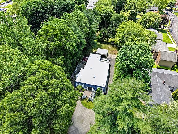 4th image of 275 Broadfield Road