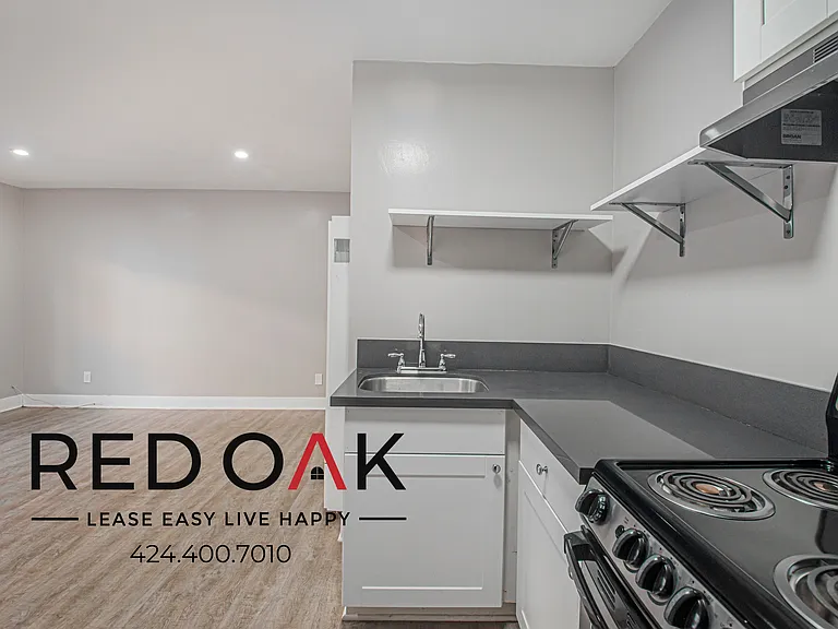 5632 Harold Way #4 — Photo 9