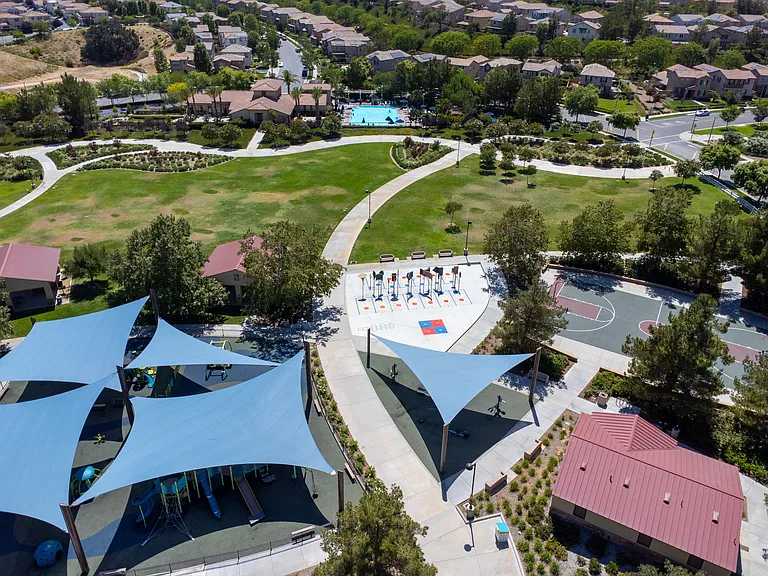 24153 Paseo Del Rancho Dr — Photo 30