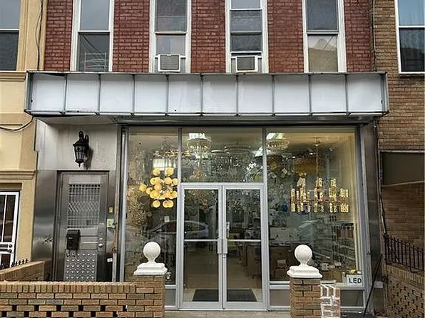 204 Highlawn Ave, Brooklyn, NY 11223