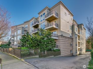 3221 SW Avalon Way #201, Seattle, WA