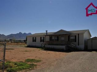8970 Rhonda Ln, Las Cruces, NM 88012