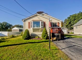 20 Meadow Ave, Agawam, MA 01001