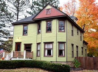 130 N Main St, Clarkston, MI 48346
