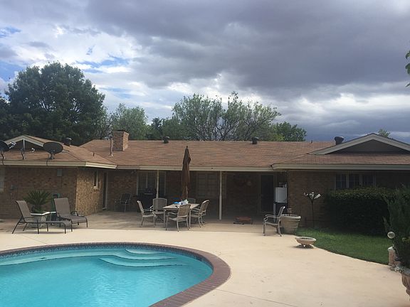 3rd image of 1903 Helen Dr