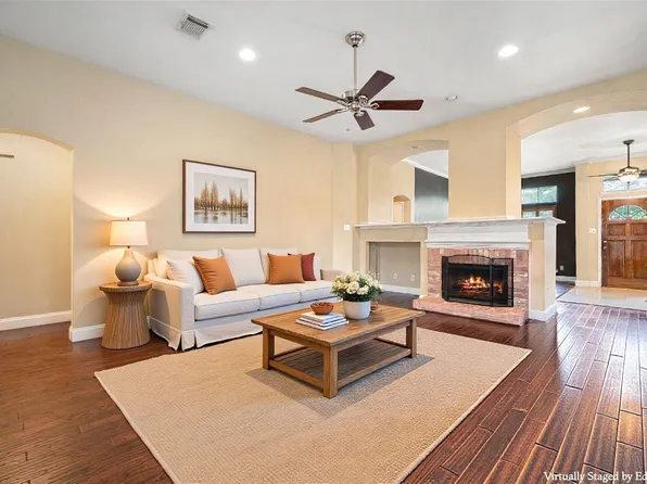 1715 Diamond Brook Dr, Houston, TX 77062