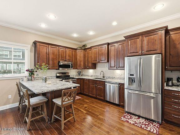4th image of 1106 Rose Hill Ln #3