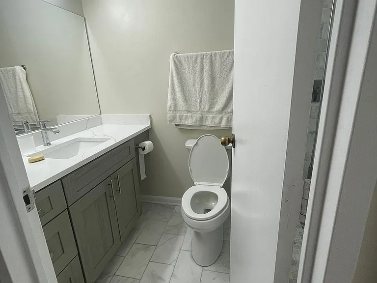 480 N McClurg Ct #912 — Photo 15