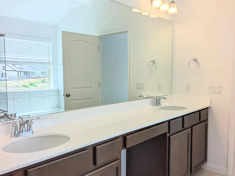 221 Sand Lily Ln — Photo 11
