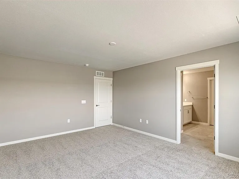 1695 Vantage Pkwy — Photo 14