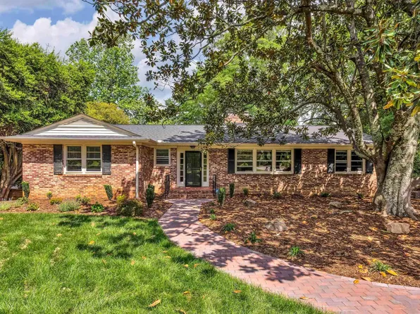 213 Boxwood Ln, Greenville, SC 29601