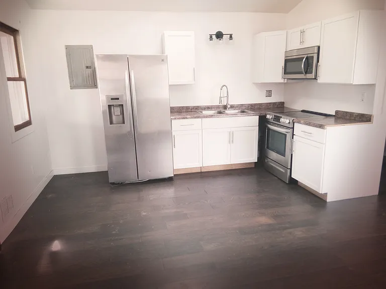 1553 Parkman Rd NW #1 — Photo 3
