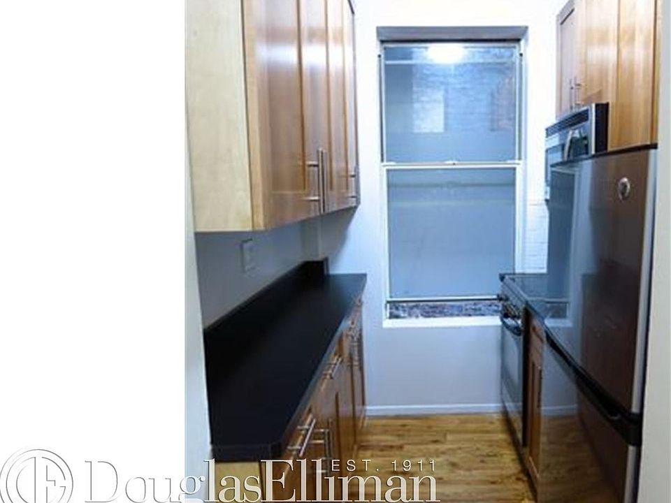 2nd image of 416 E 73rd St APT 1B