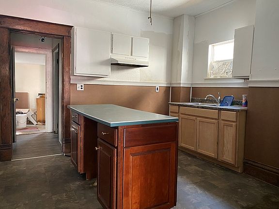 4th image of 1920 18th St