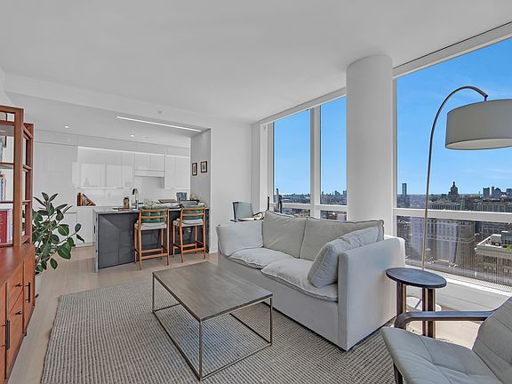 5th image of 400 Park Ave S #34A