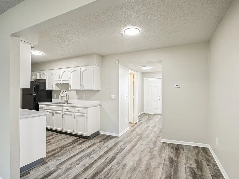 Grand Vue Townhomes — Photo 2
