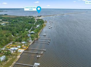 2518 Bay Grove Rd, Freeport, FL 32439