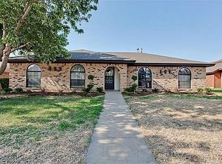 7 Whispering Ln, Hickory Creek, TX 75065