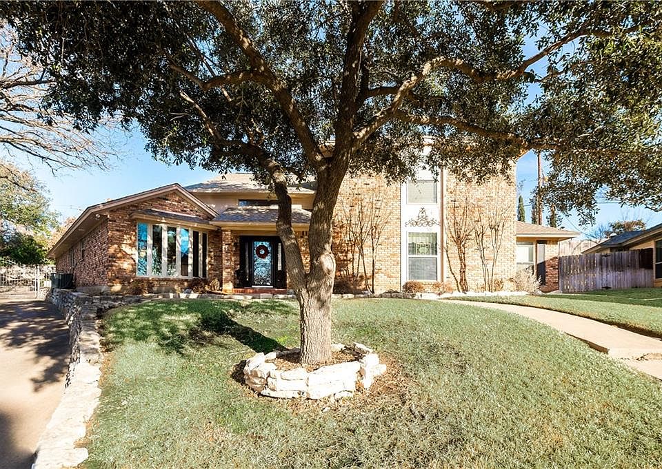 1st image of 2108 Carmel Ct
