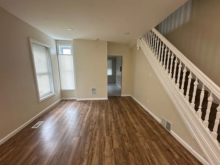 40 W End Ave — Photo 3