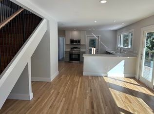 7001 E Loop Rd, Stevenson, WA 98648