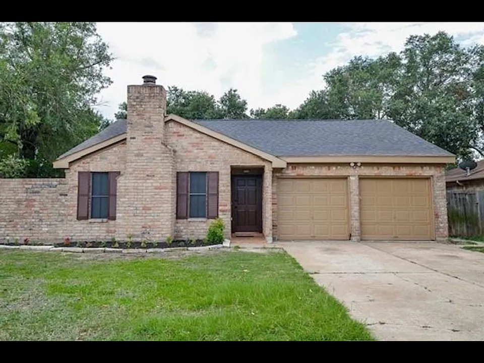 16711 Grouse Moor Dr