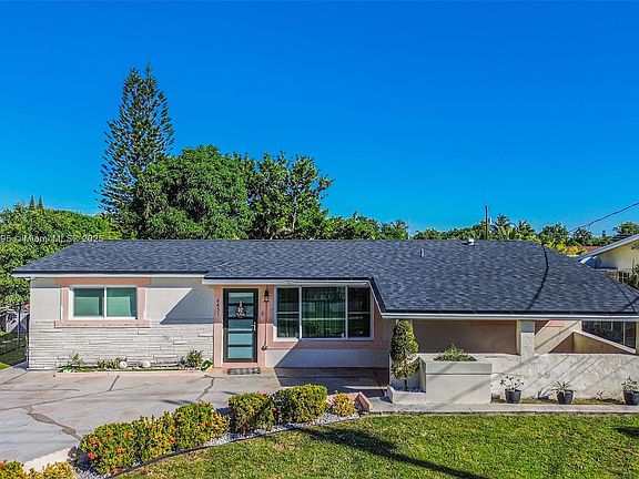 4th image of 6431 SW 19th St