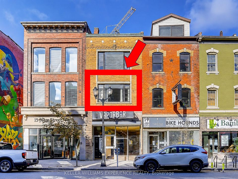 1st image of 17 John St N Floor 2